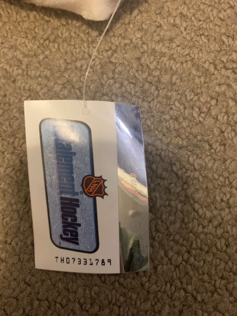 VINTAGE ottawa senators SCARF AND BLANKET NEW WITH TAGS and bag image indicator(6)