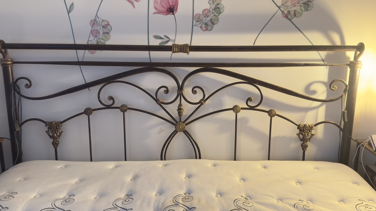 KING MATTRESS, HEAD BOARD,  FRAME & BOXSPRING - photo 2