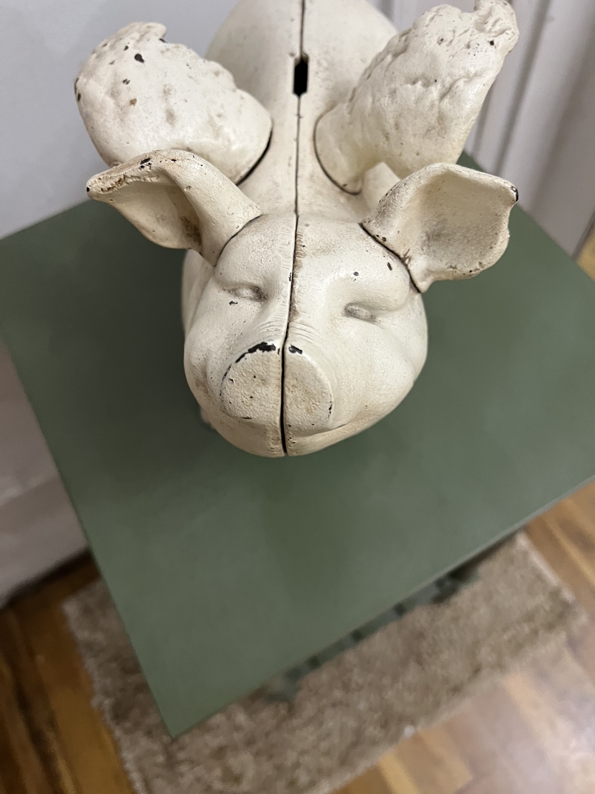 Iron cast pig bank image indicator(3)