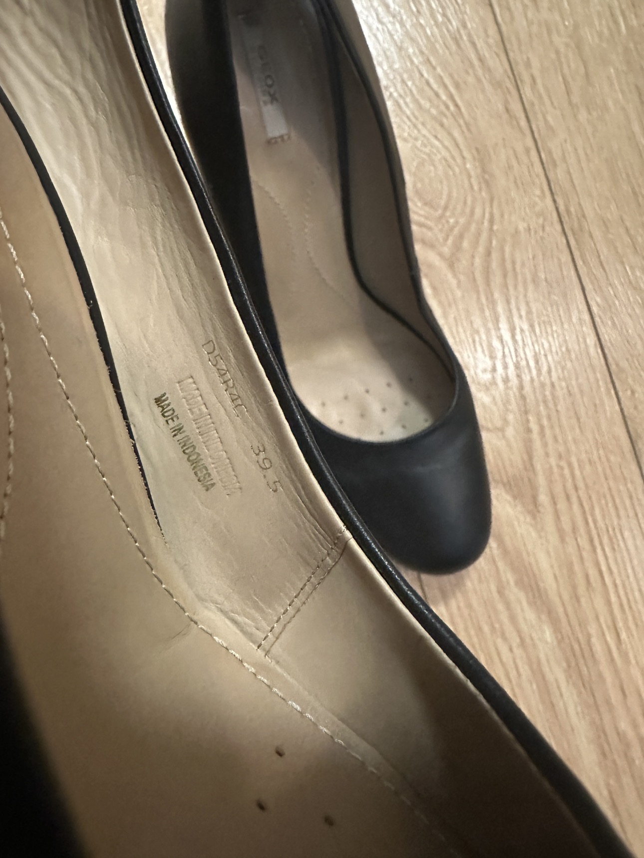 Woman shoes Geox size 9.5 - photo 2