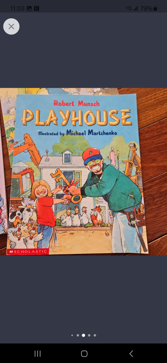 Robert Munsch children's story books 4 books - photo 4