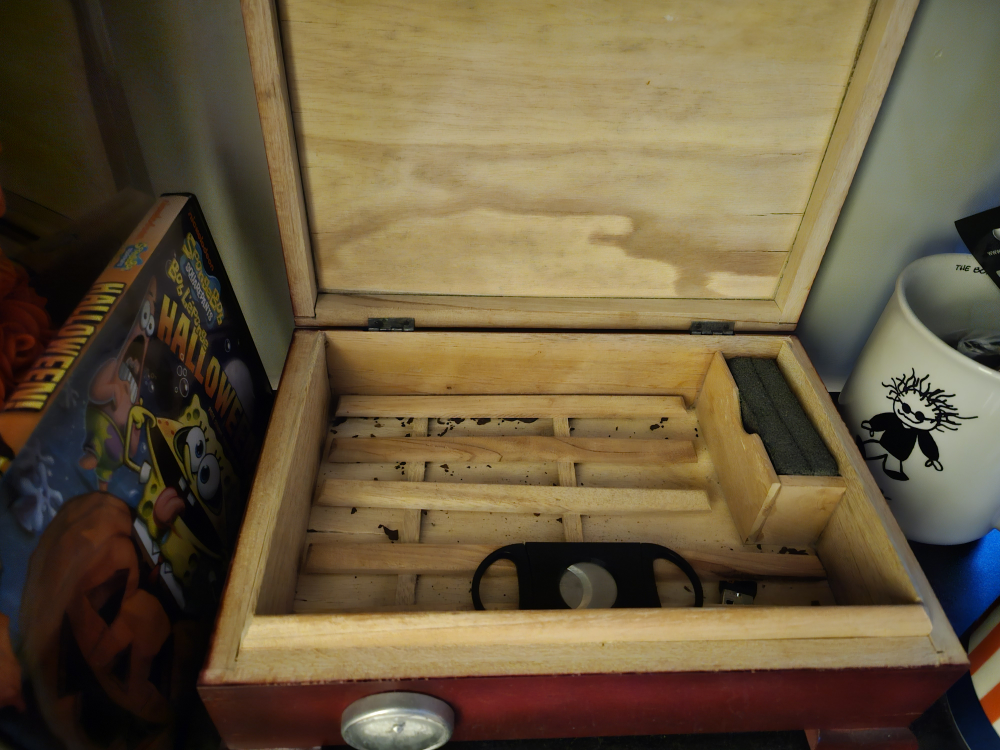 cigar humidor - photo 2