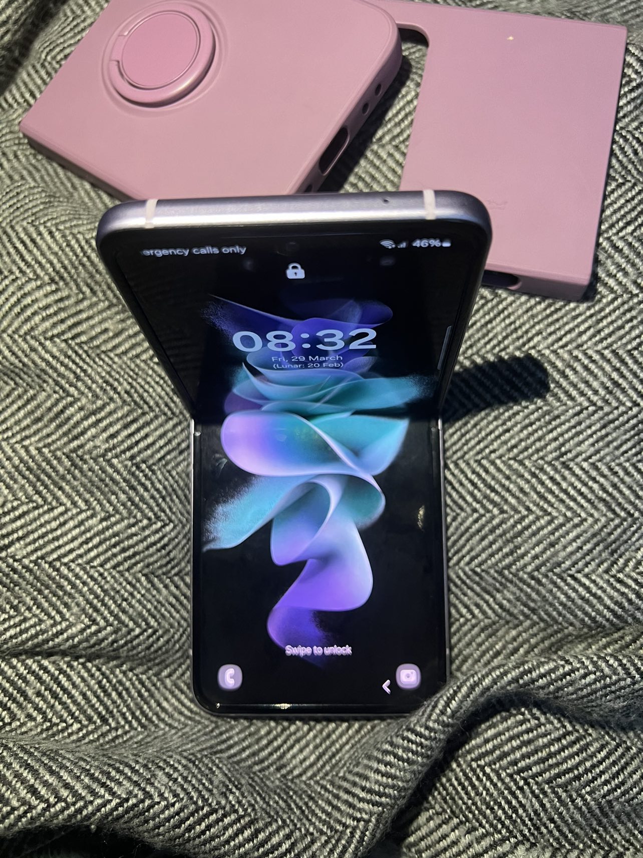 Samsung z flip3 5G. 256GB ram8