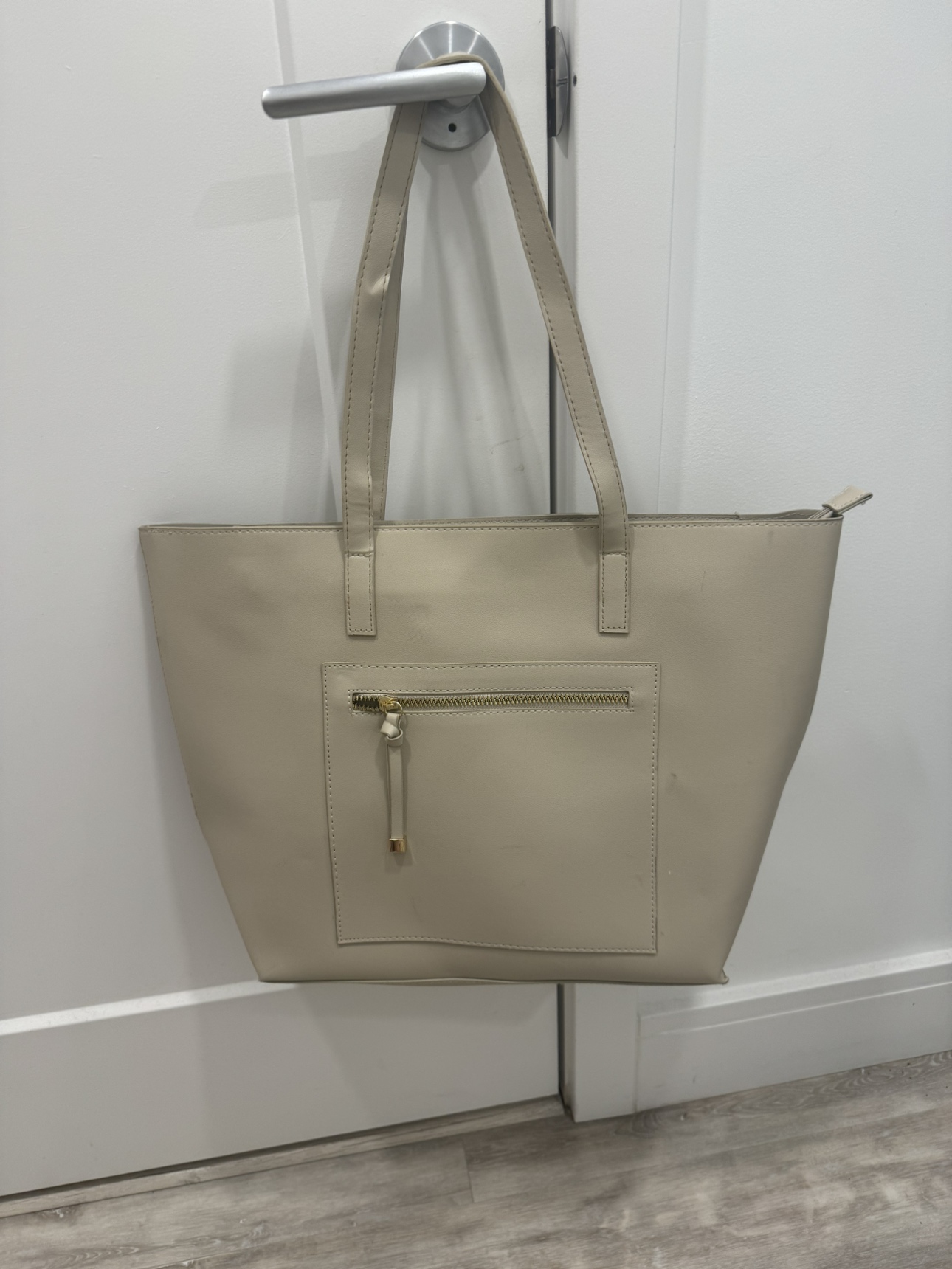 Handbag thumbnail