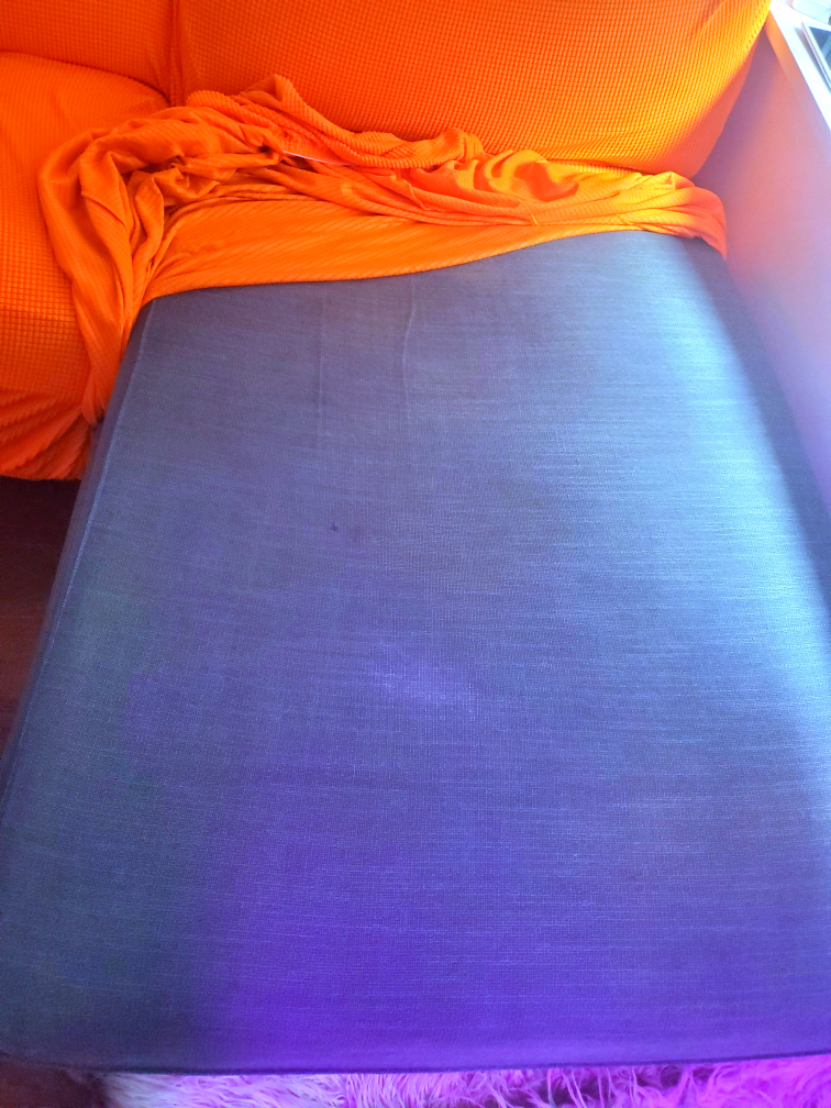 kivik couch image indicator(5)