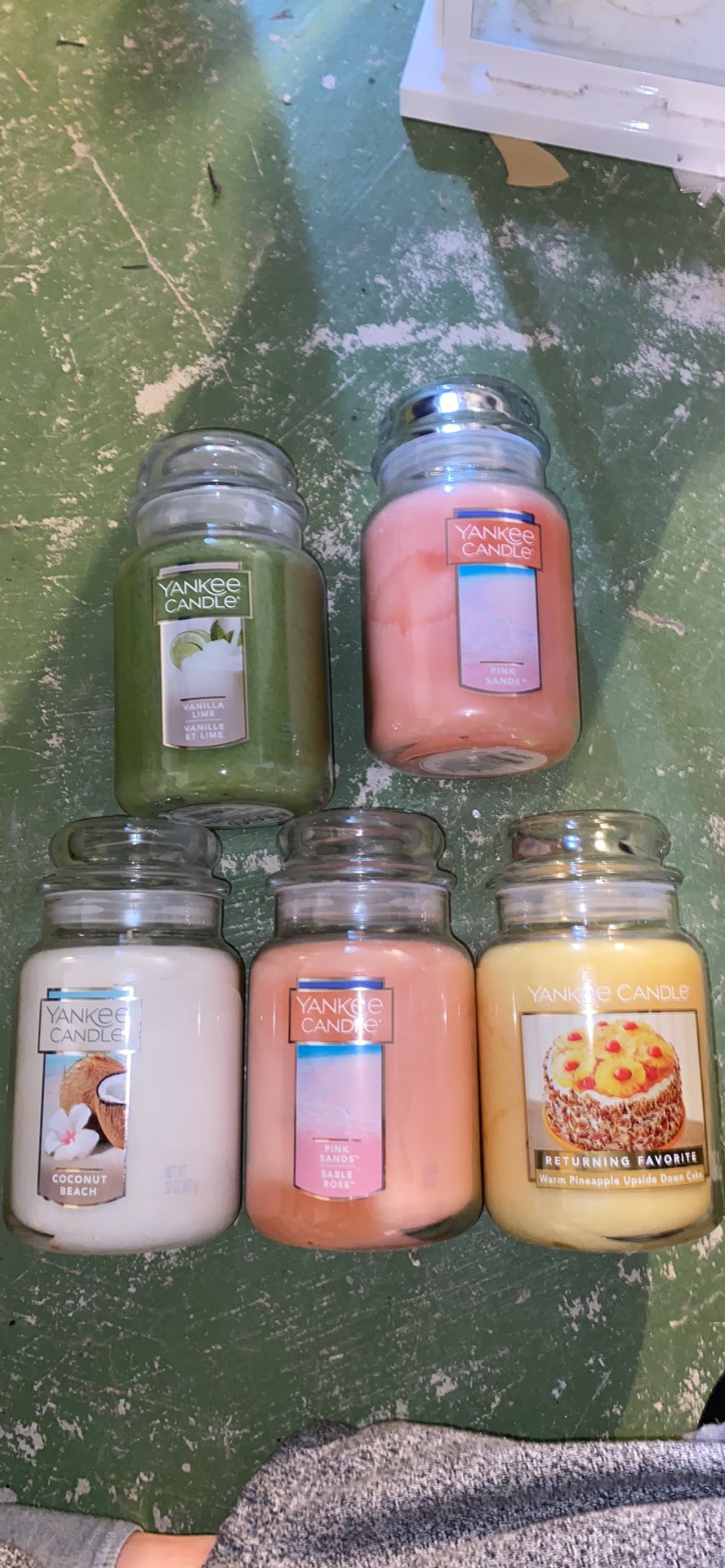 Assorted Yankee Candles thumbnail