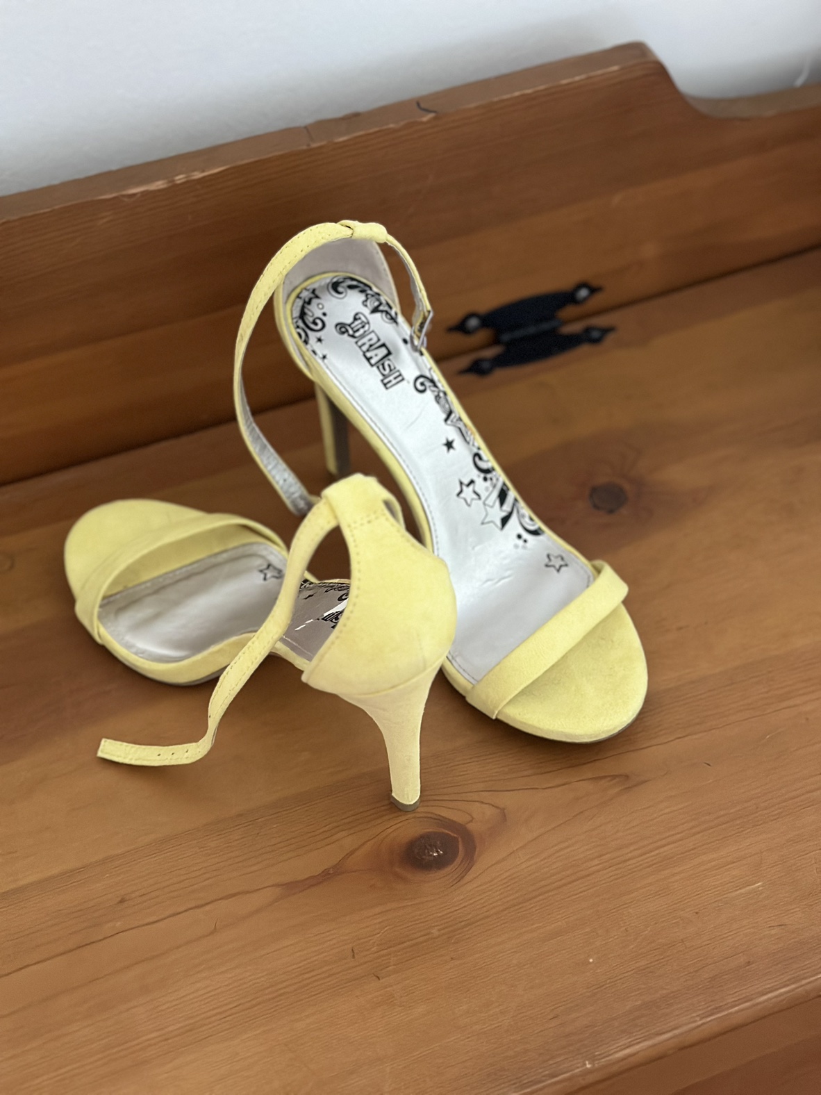 Heels sandals