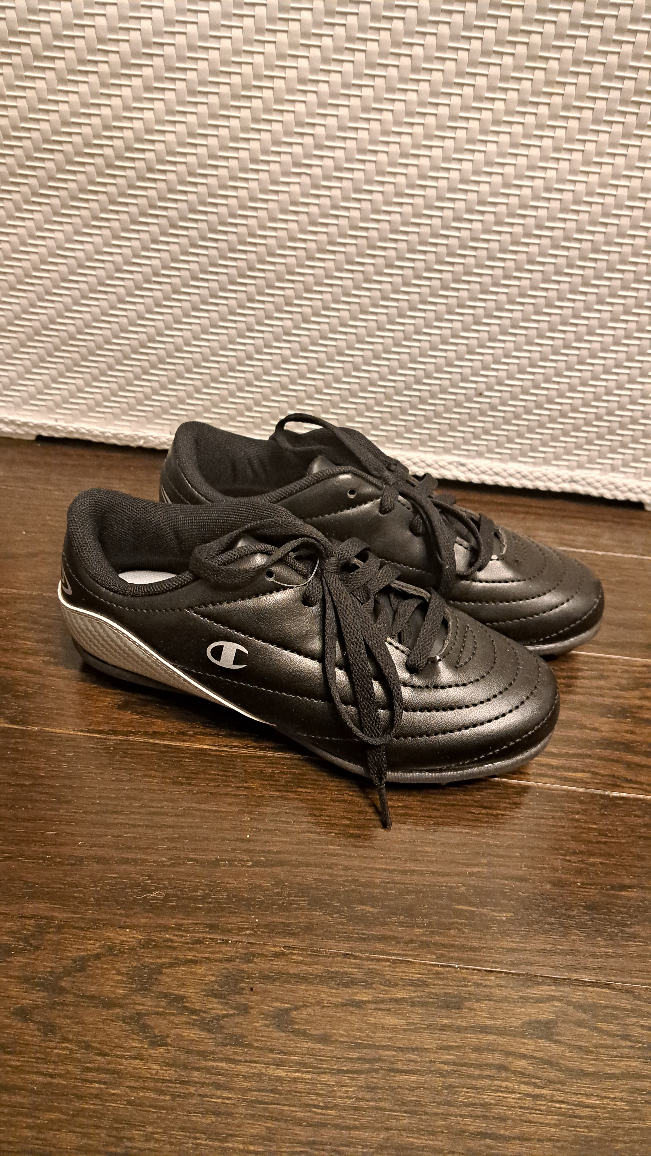 ⚽️💥brand NEW⭐️ Champion Soccer (or Baseball) Cleats ⚽️ image indicator(4)