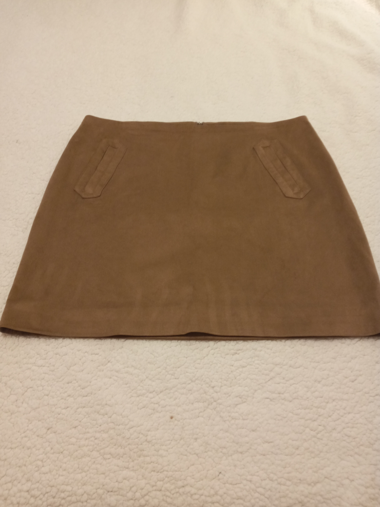 Skirt thumbnail