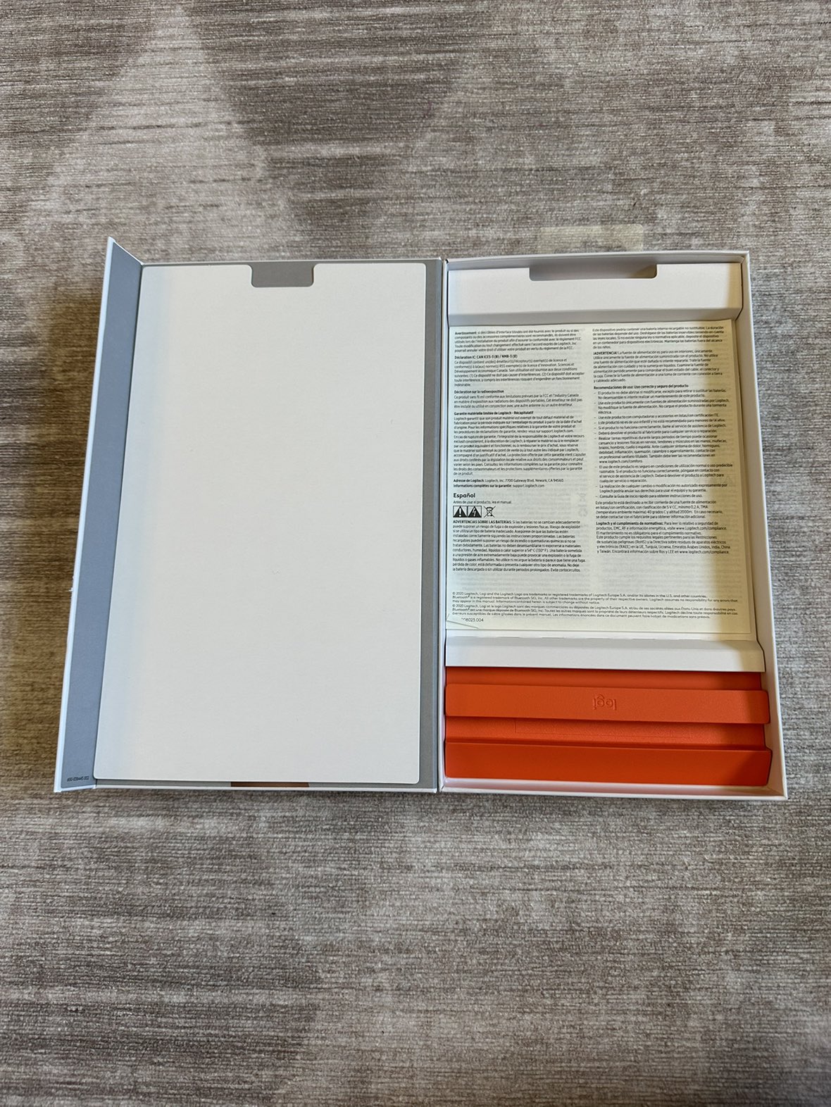 Logitech Bluetooth Keyboard For iPad Mac Classic Blue image indicator(3)