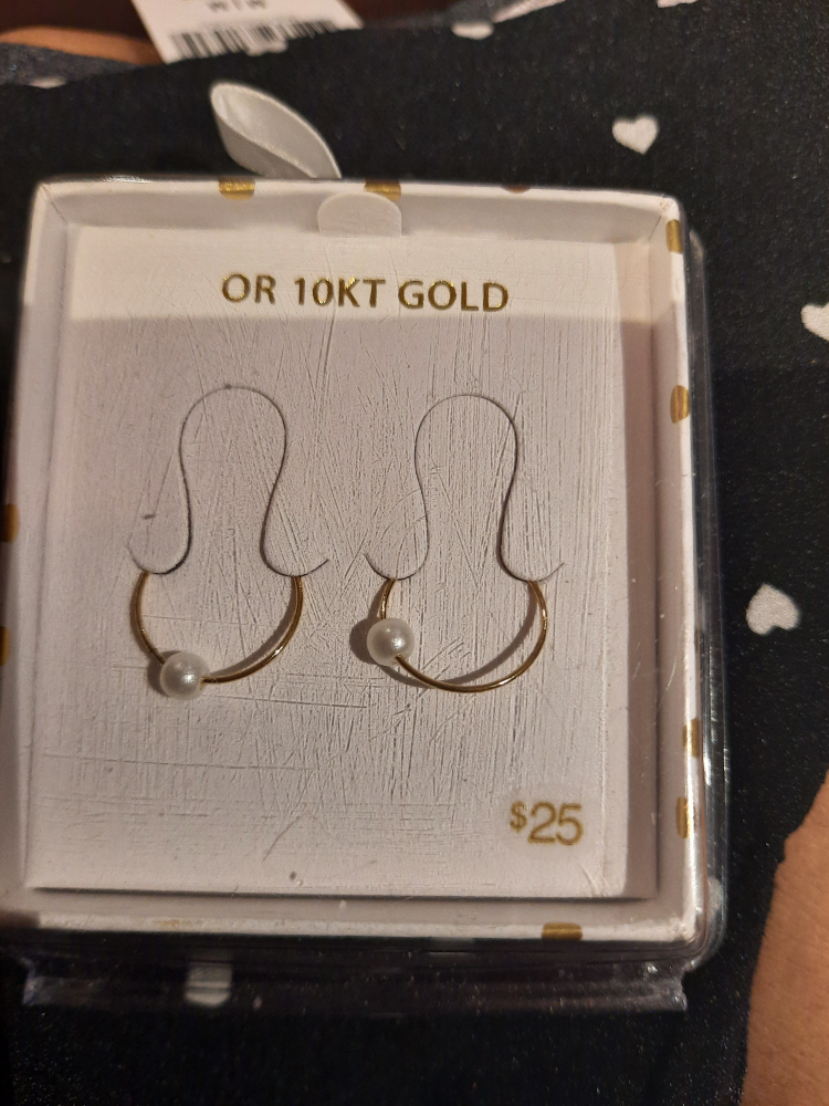 Solid genuine 10K gold and pearl sleeper thumbnail