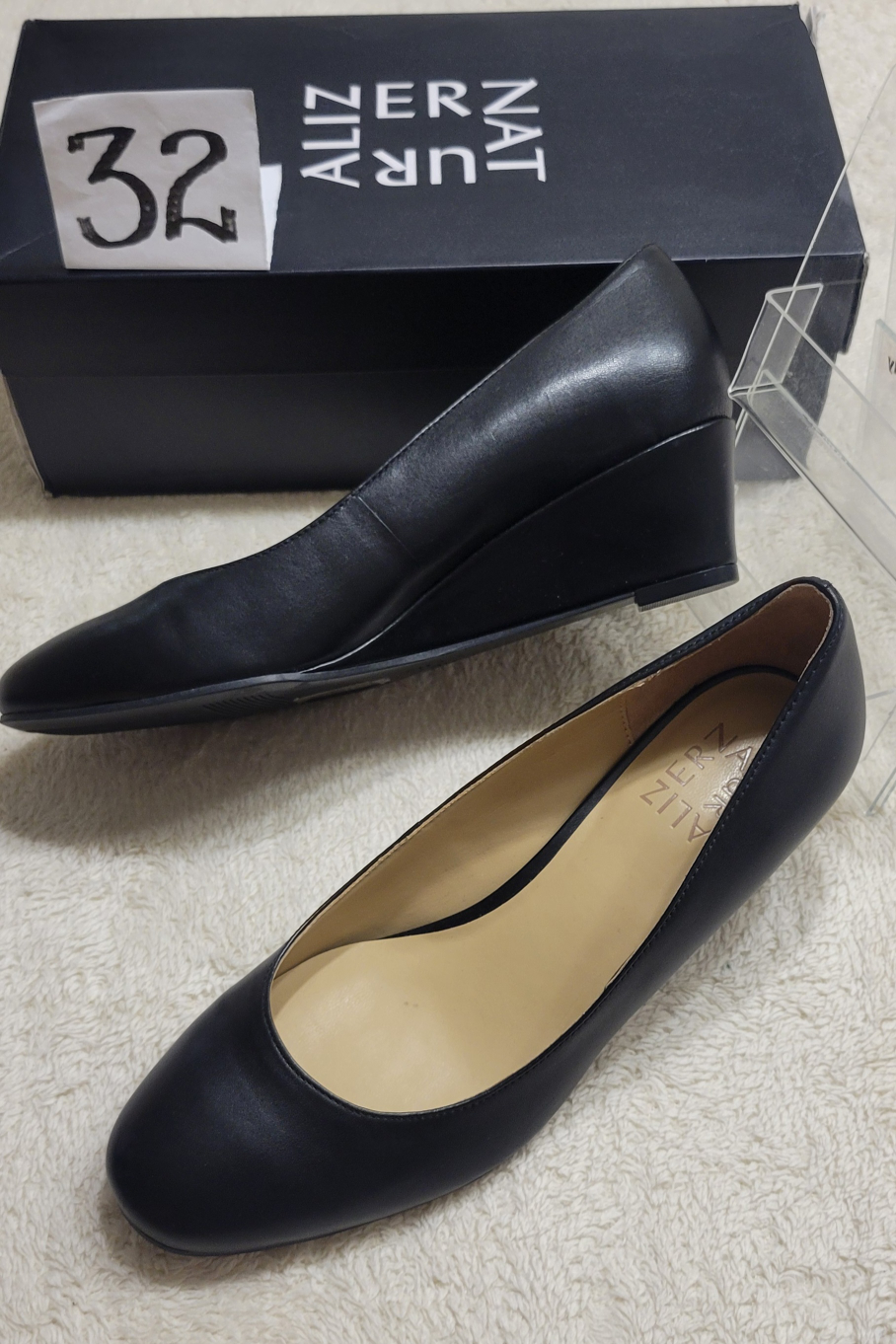 Naturalizer Women's Comfortable Shoes image indicator(6)