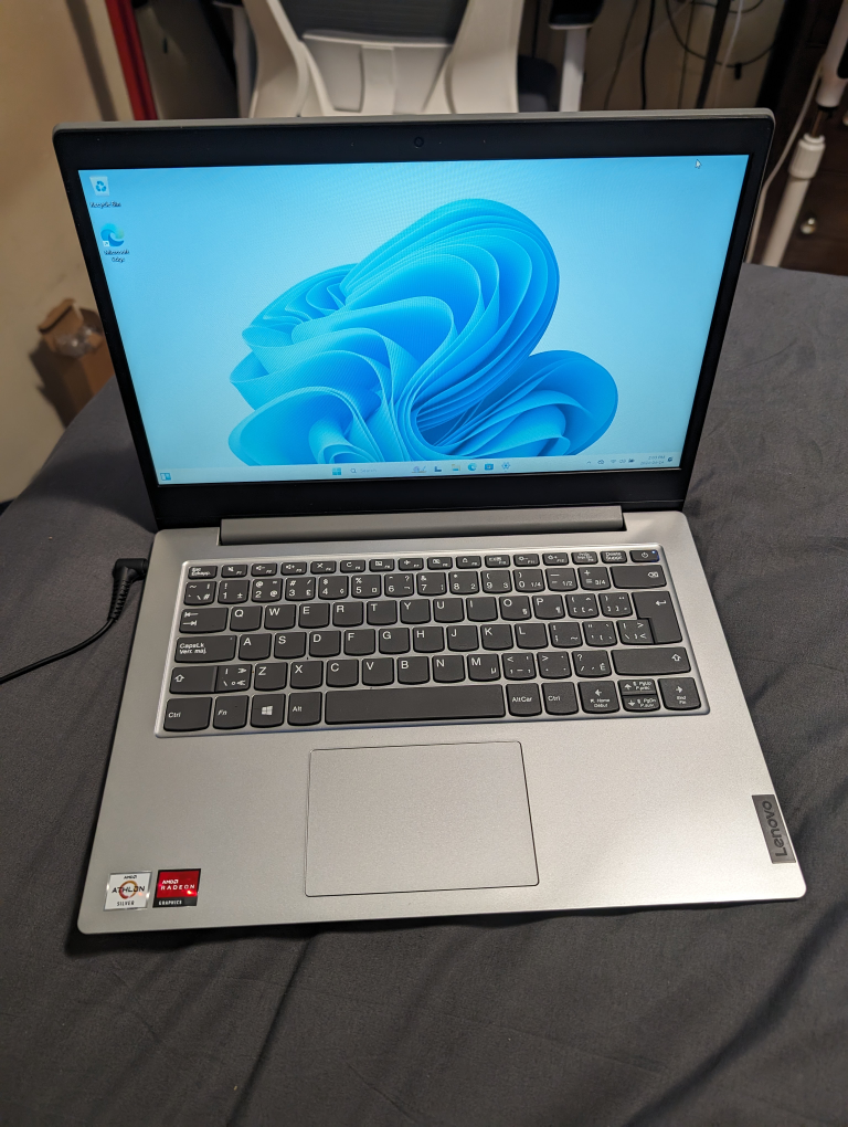 Lenovo Ideapad 1