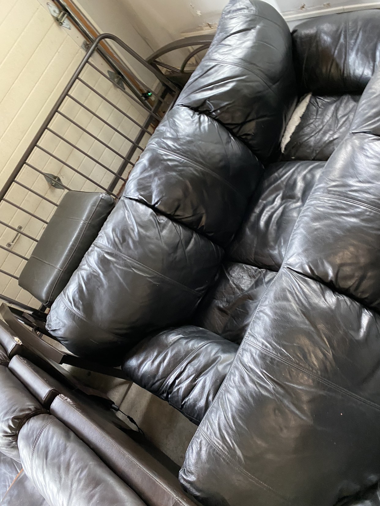 Black Leather Couches - photo 2