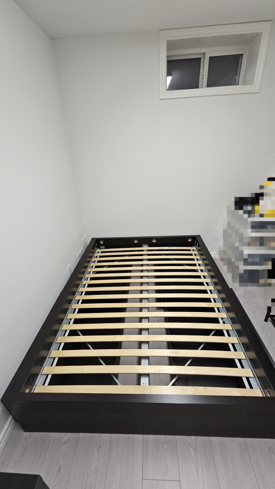 bedframe