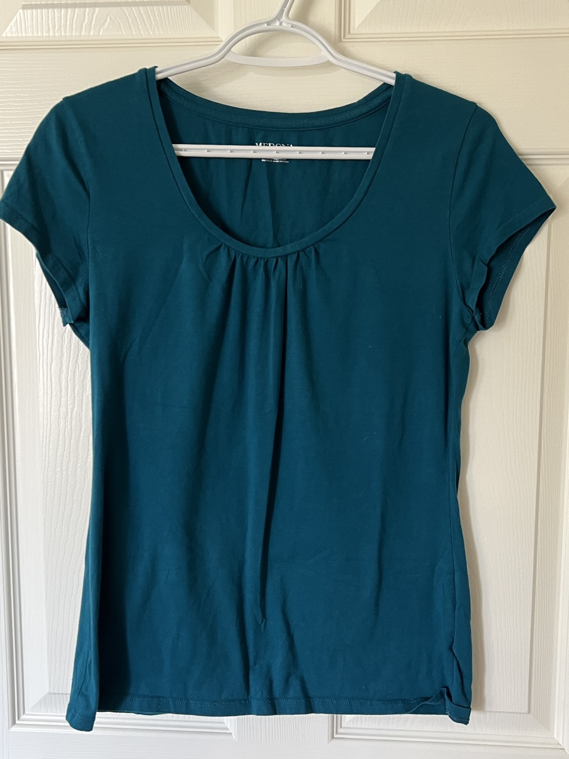 Green/teal short sleeve top- sz medium thumbnail