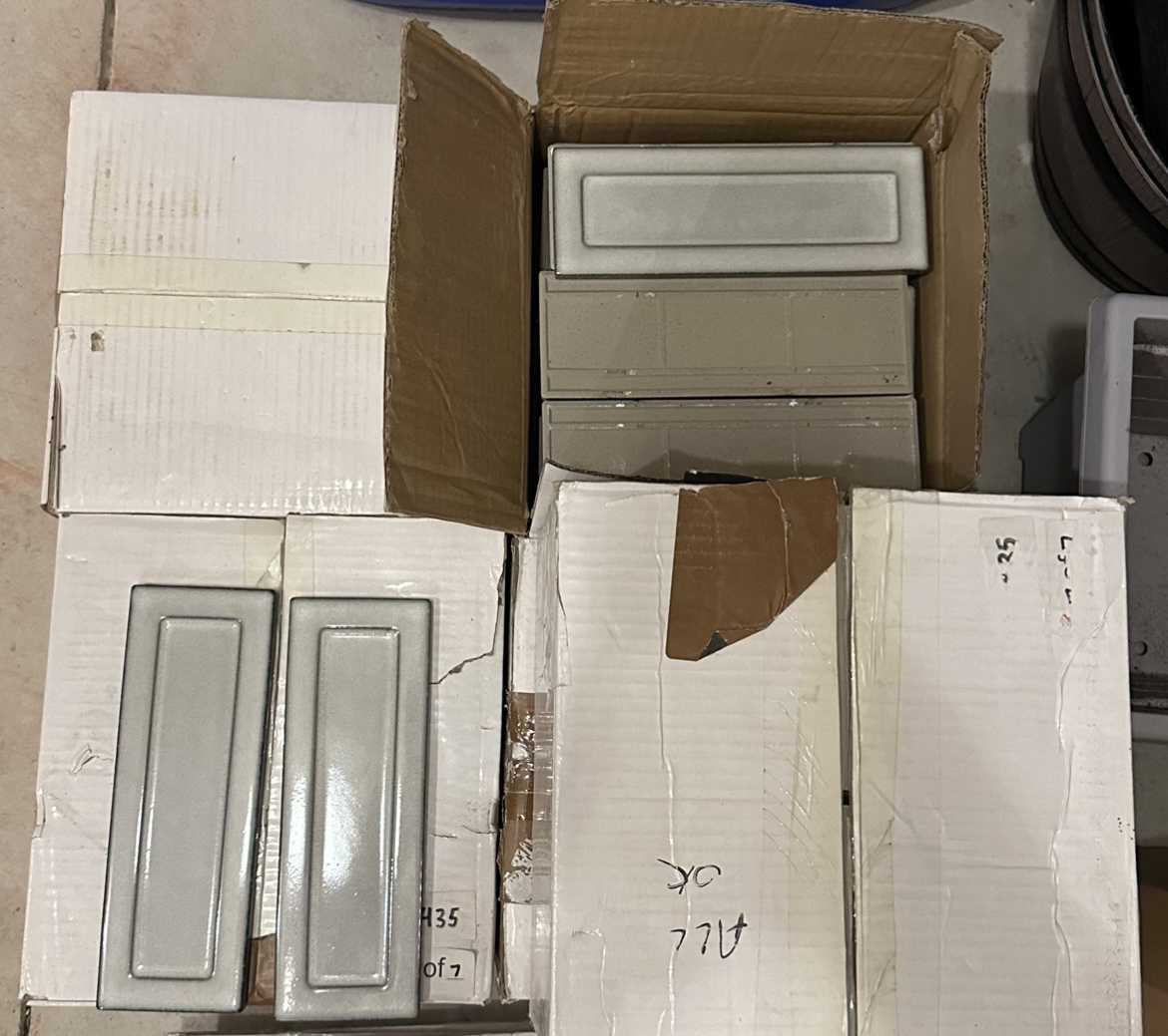 Caudro 3" x 9" Ceramic Vintage Subway Tile image indicator(7)