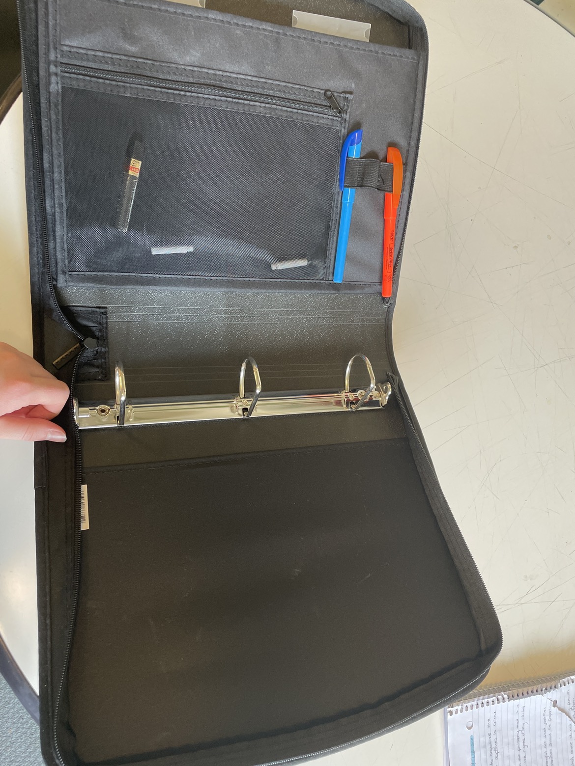 Never used binder. Comes with highlighters and pencil lead - photo 2