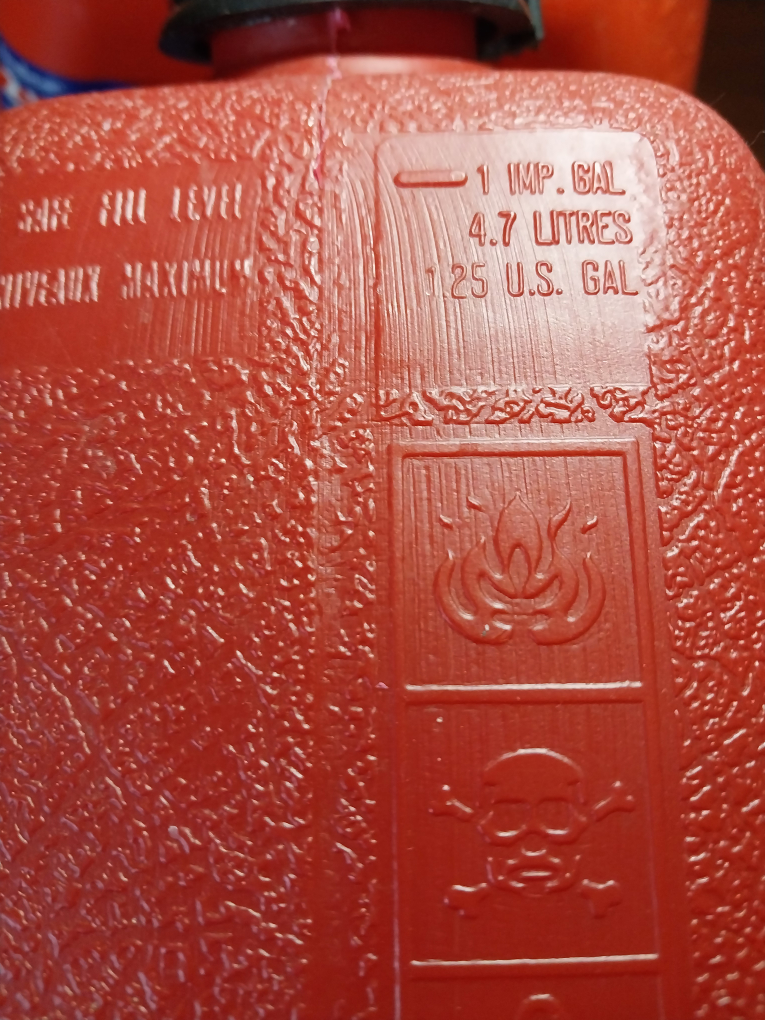 2 Petrol/Jerry Cans.1-10 lt.1-4.7 lt. Firm $. *It's available* image indicator(4)