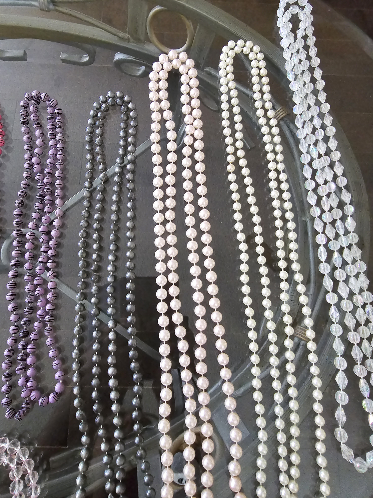 Women's Fashion Beaded Jewelry image indicator(3)