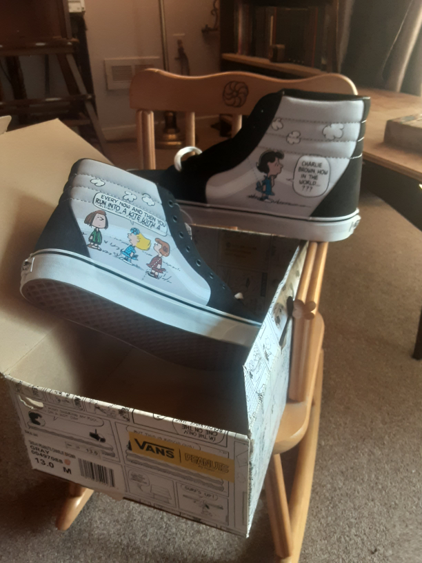 Custom Snoopy Sneakers thumbnail