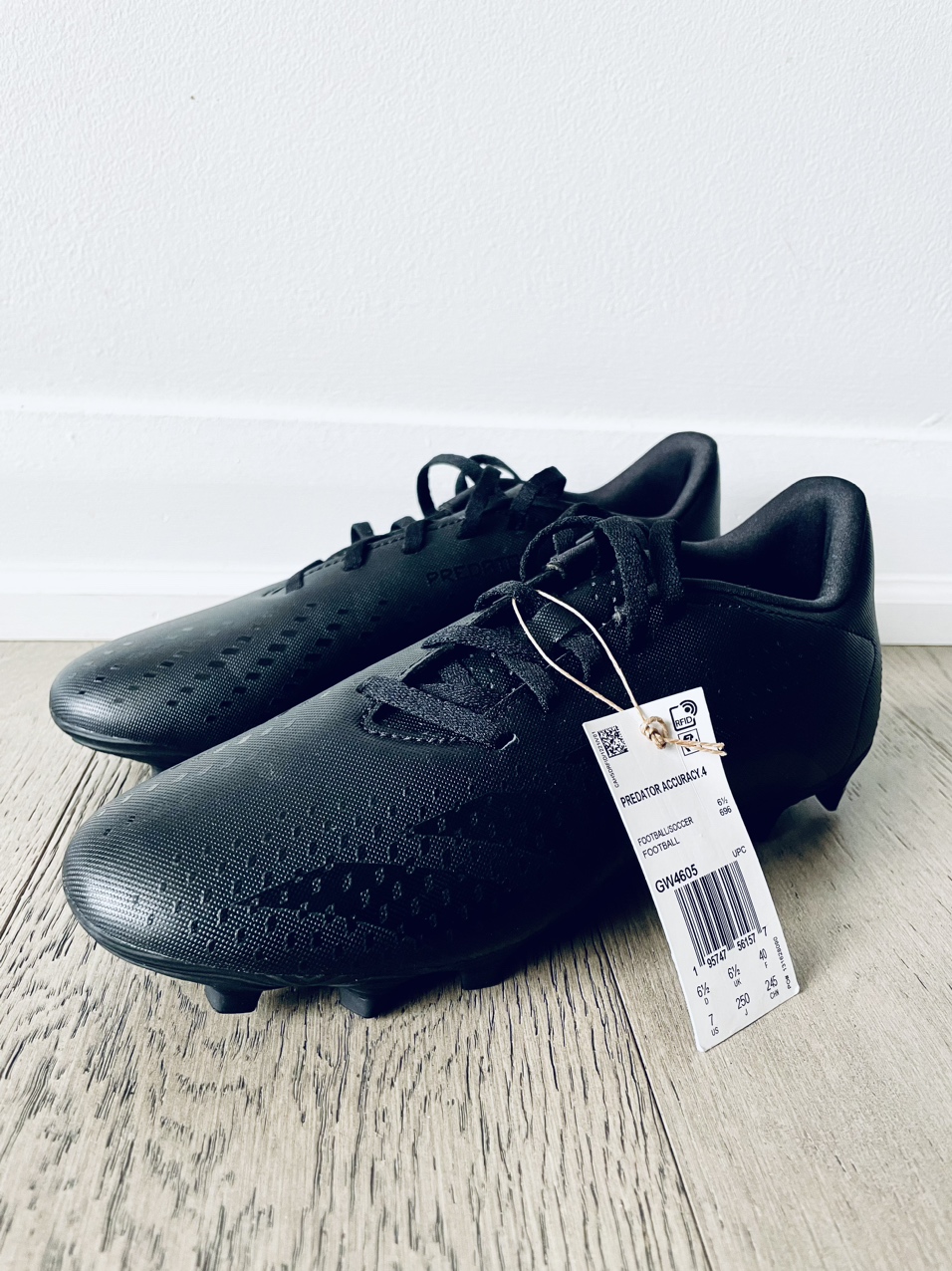 adidas Men's/Women's Predator Accuracy.4 Firm Ground Cleats US7 - photo 3