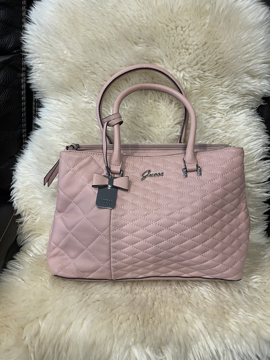 PINK GUESS PURSE thumbnail