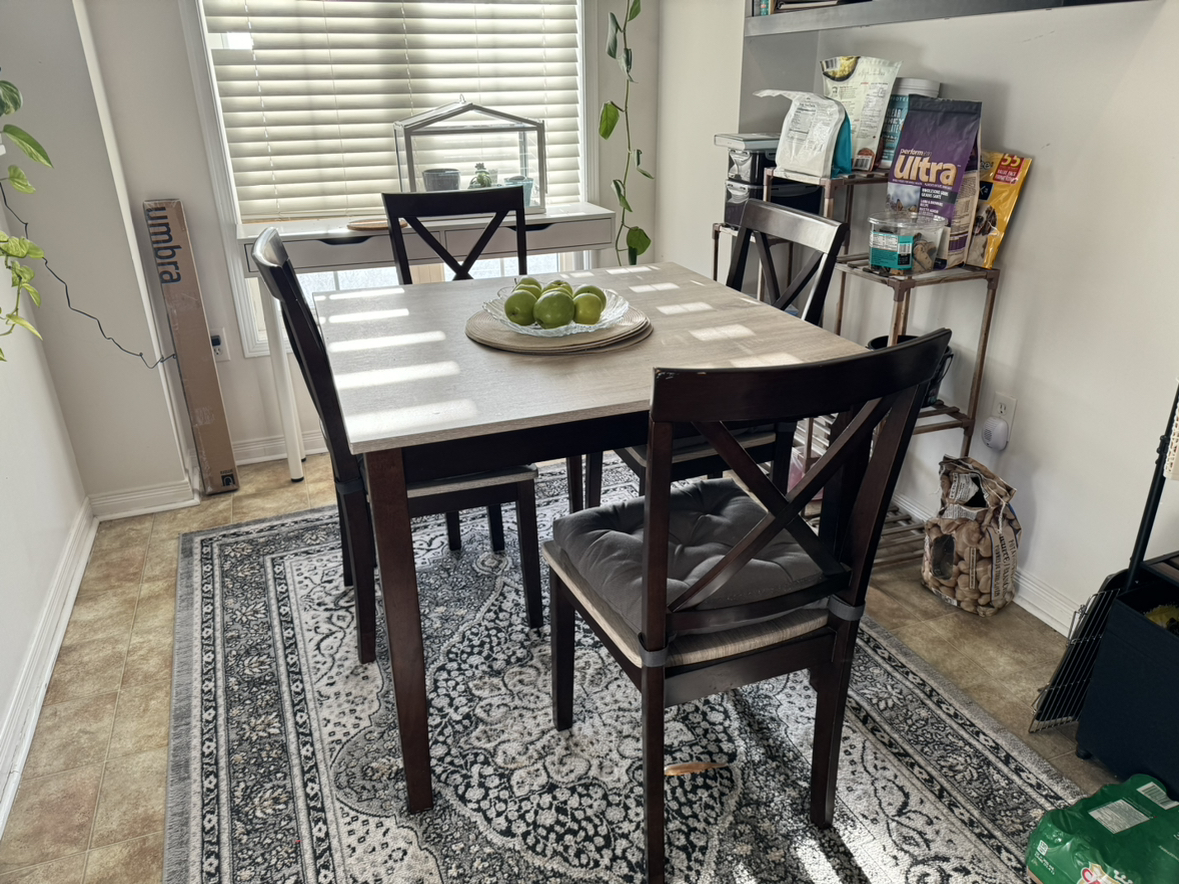 Kitchen table and 4 chairs with cushions - photo 2