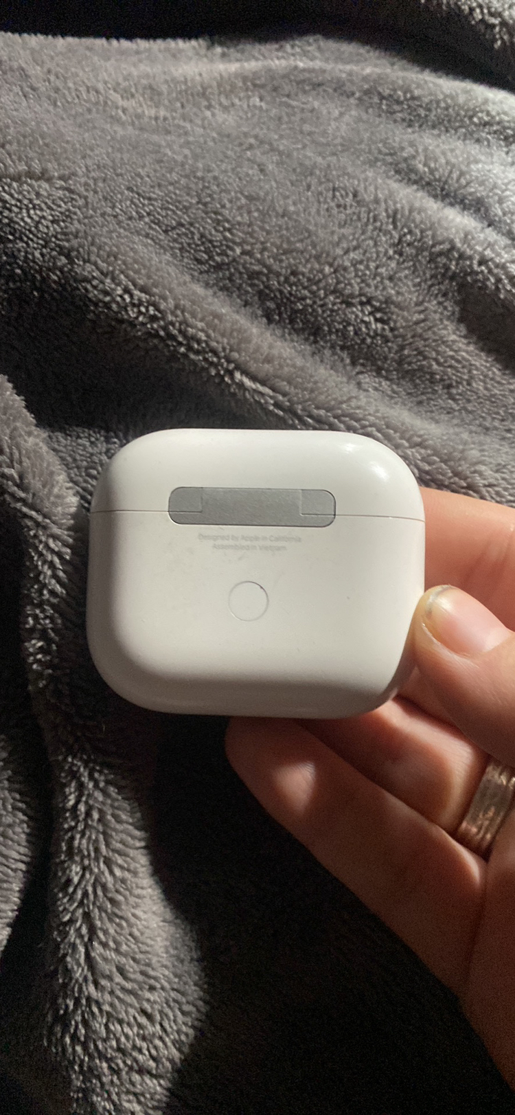 Charging Case for AirPods (3rd generation) - photo 2