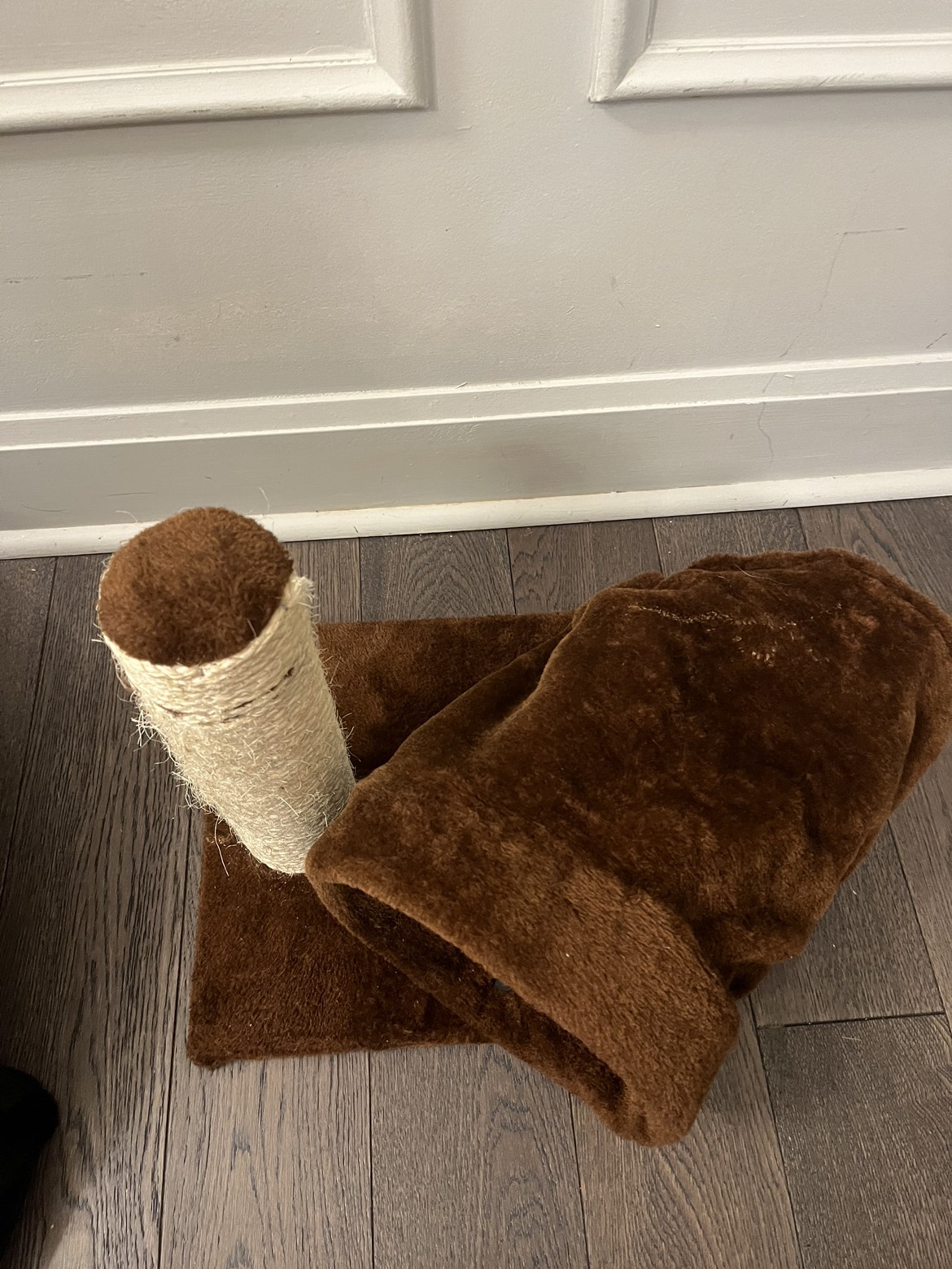 Cute cat scratch and play tunnel image indicator(7)