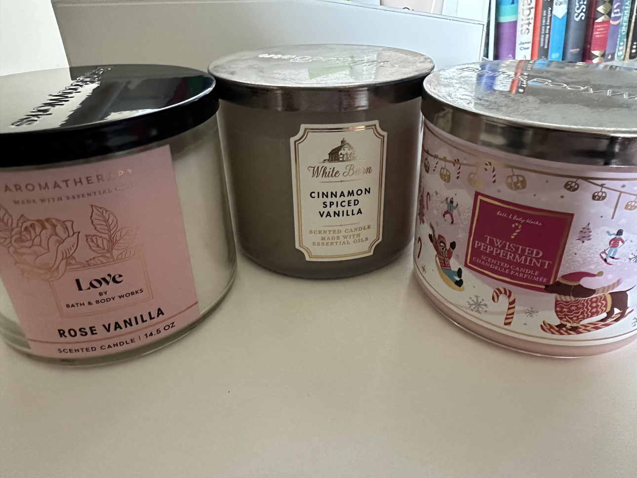 $10 EACH BATH & BODY WORKS CANDLES (original value $24.50) - photo 2