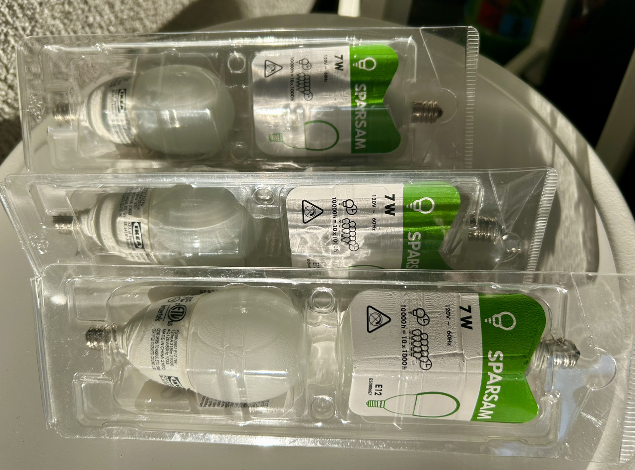 2 Floor Lamps + 12 New Light Bulbs image indicator(3)