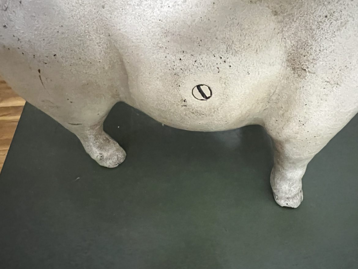 Iron cast pig bank image indicator(4)