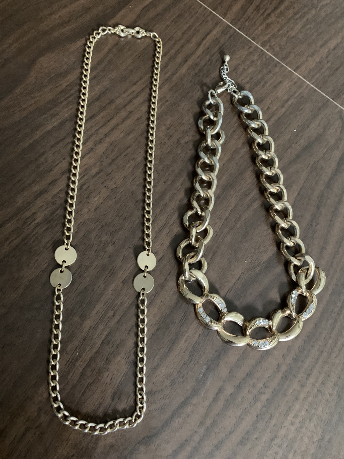 Chunky gold chain necklaces lot image indicator(2)