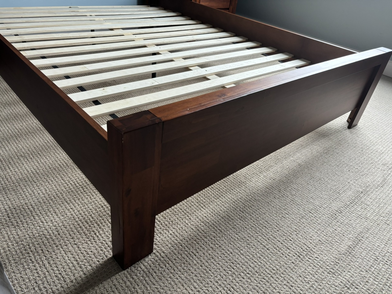 Cherry Wood Queen Size Bed Frame - photo 3