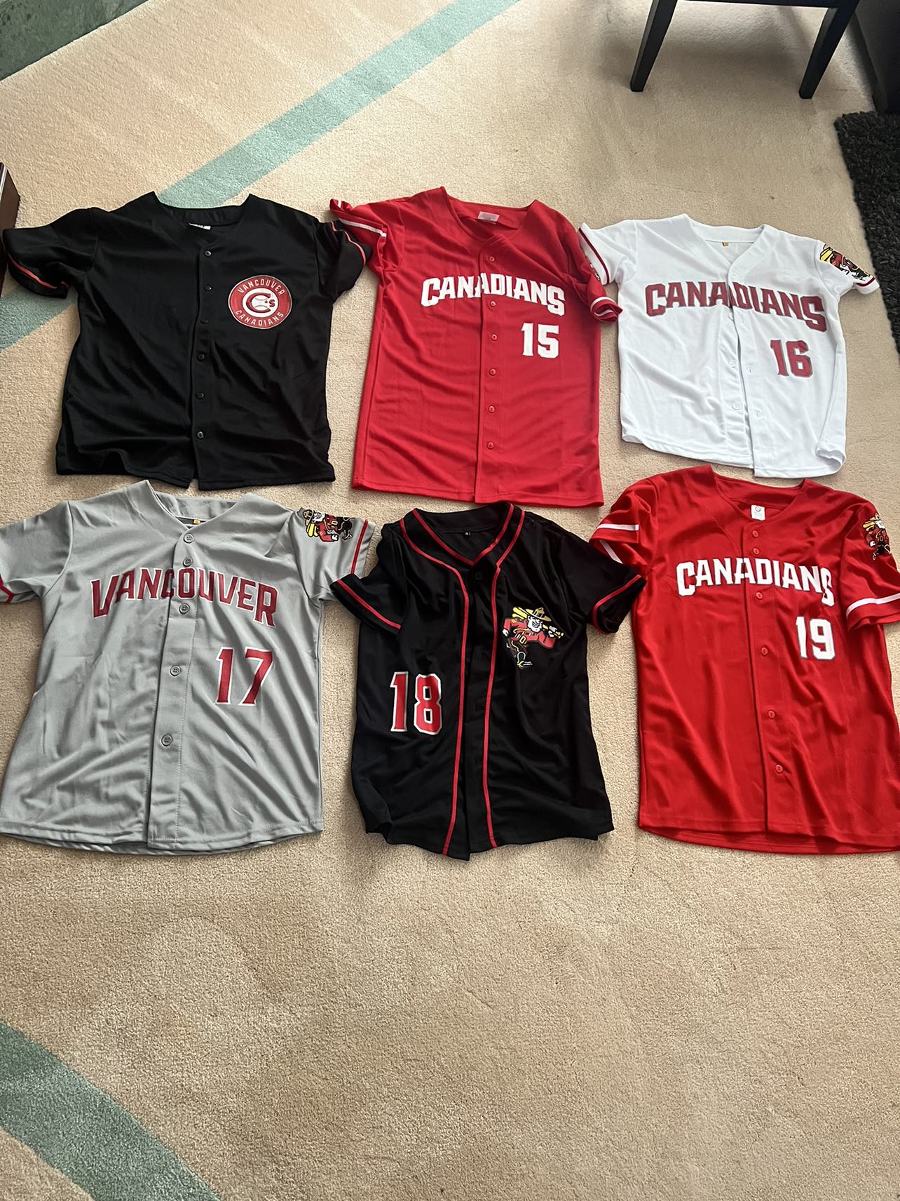 New Vancouver Canadians baseball jersey, youth XL, only 1 #19 thumbnail