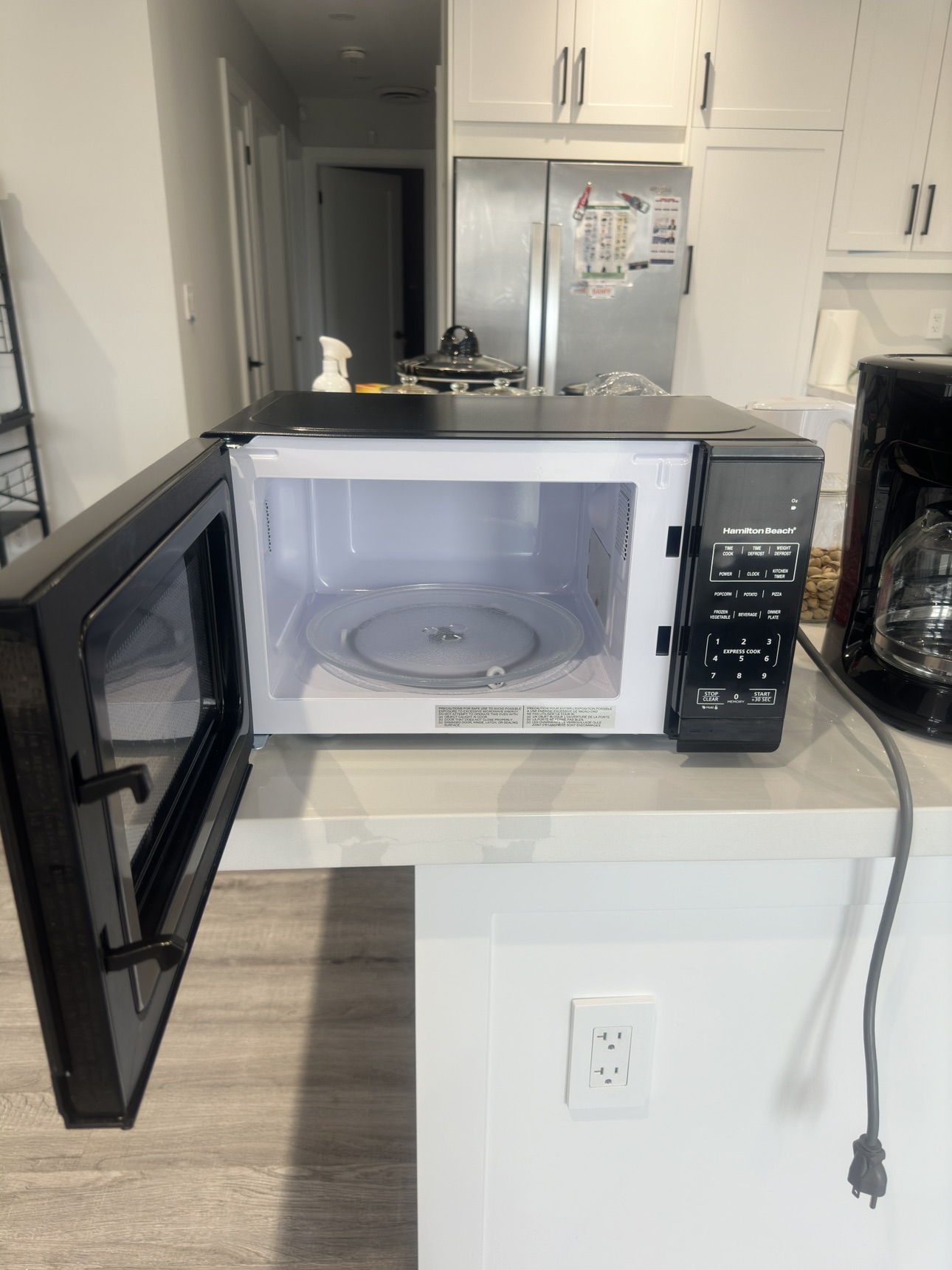 8” Hamilton Beach Microwave - photo 5