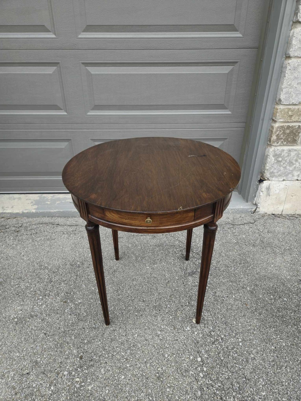 Accent Table - photo 3
