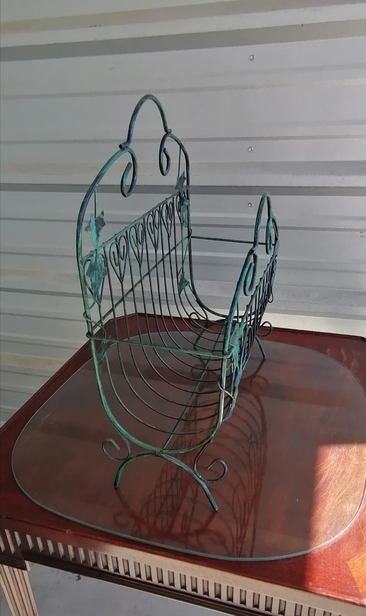 Vintage Metal Magazine/Newspaper Rack - photo 2