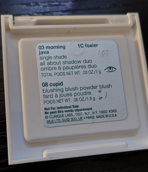 Clinique Blush and Eyeshadow Palette image indicator(3)