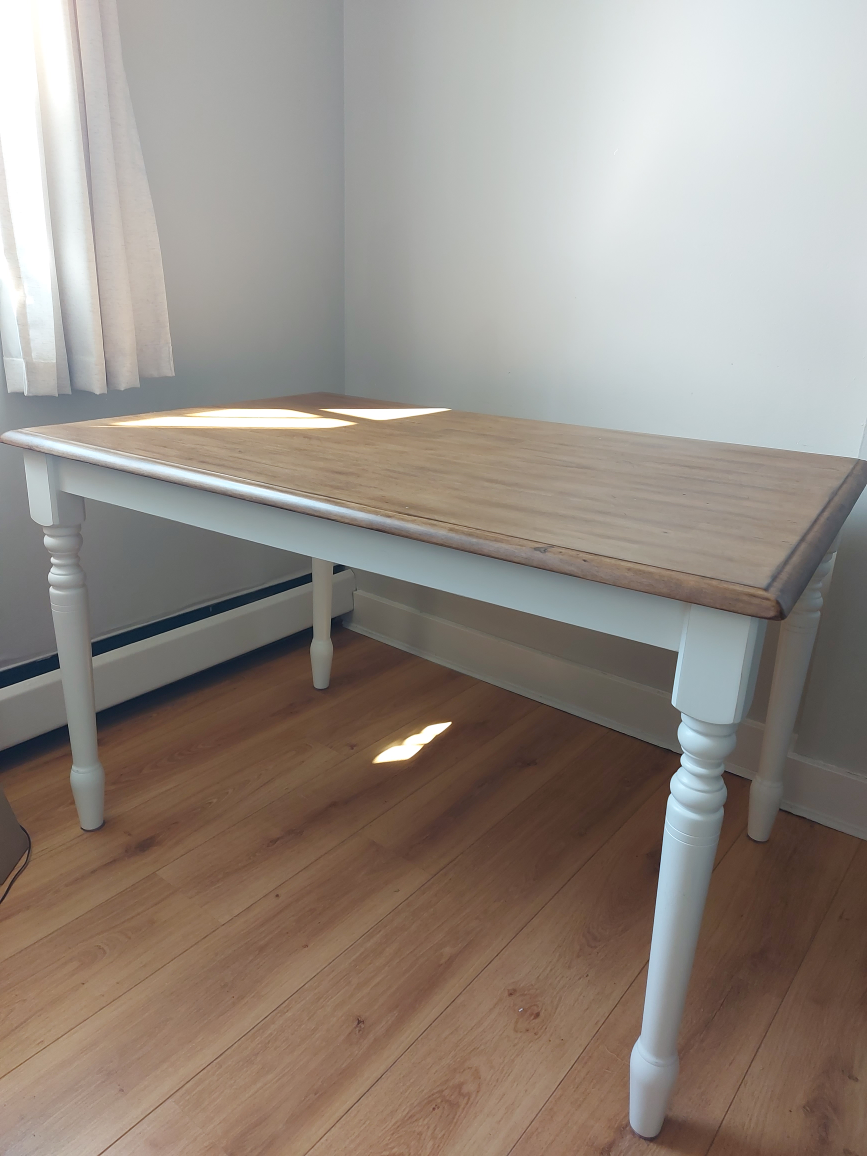Dining room table