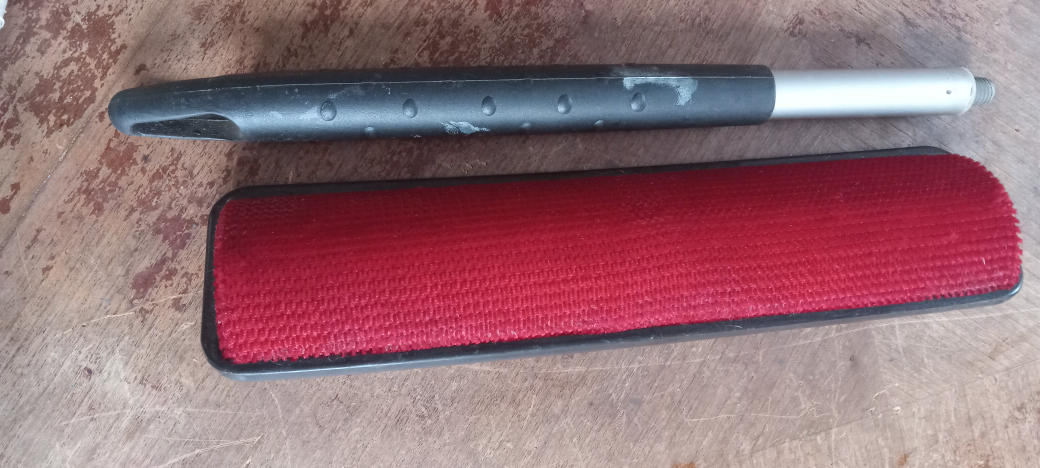 #FREECYCLE BUTTONS, THREAD, LINT REMOVER image indicator(3)