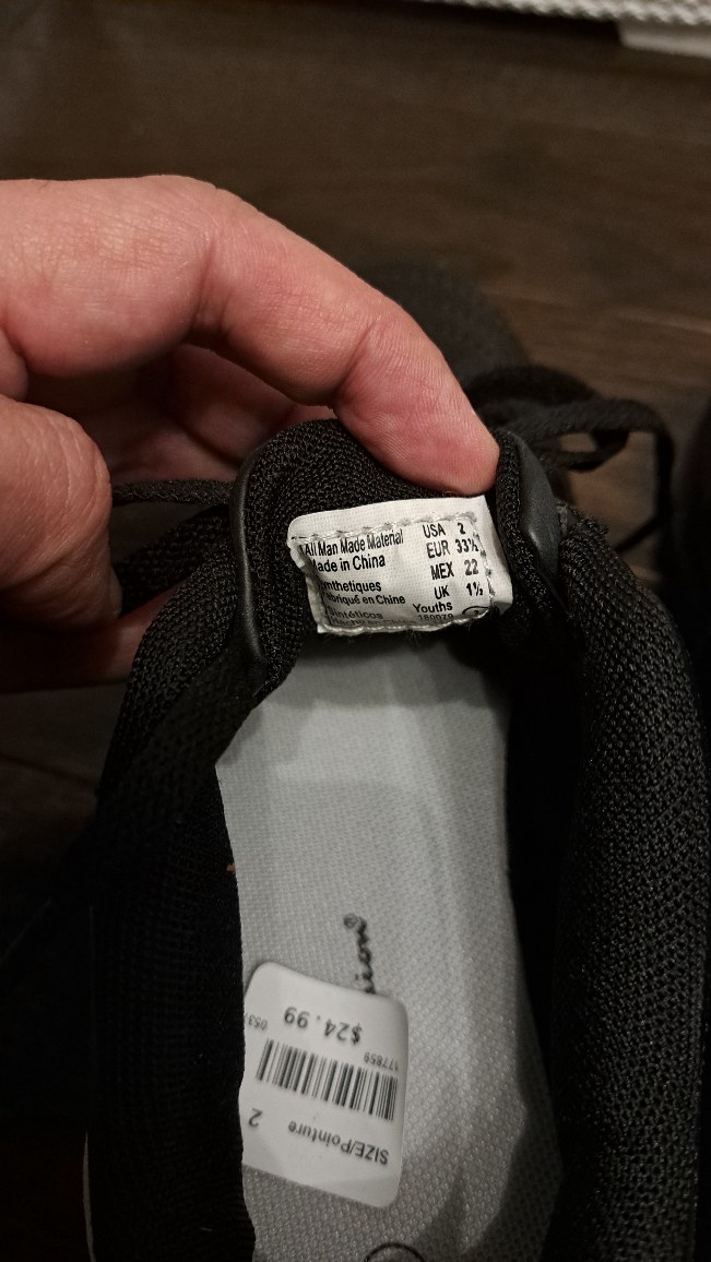 ✨️⚽️brand NEW✨️ Champion Soccer (or Baseball) Cleats ⚽️ image indicator(5)