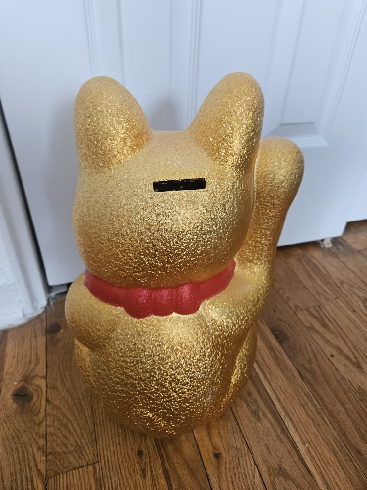 Large lucky cat 🥕 - photo 3