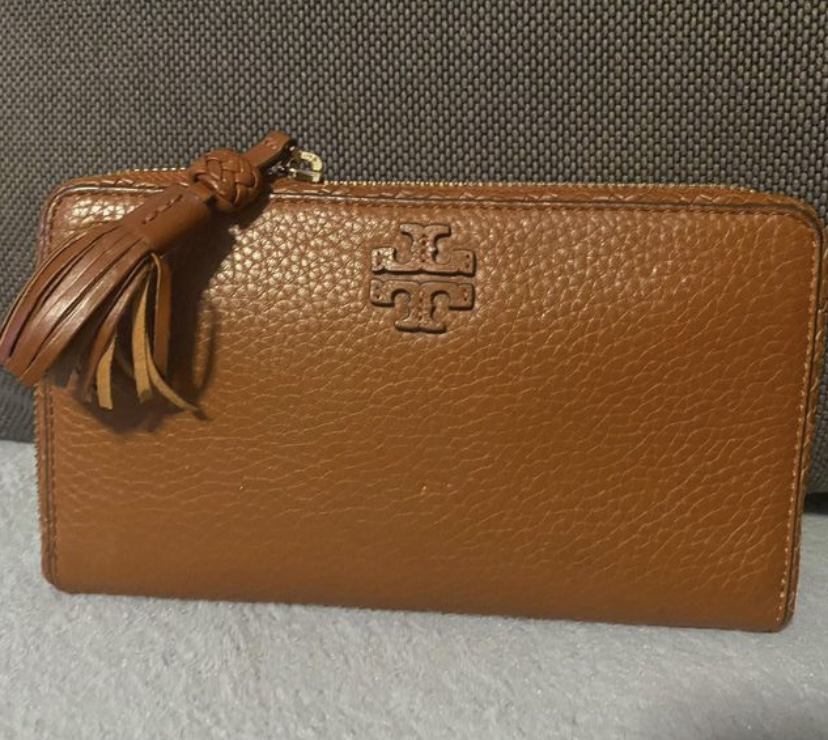 Tory Burch wallet thumbnail
