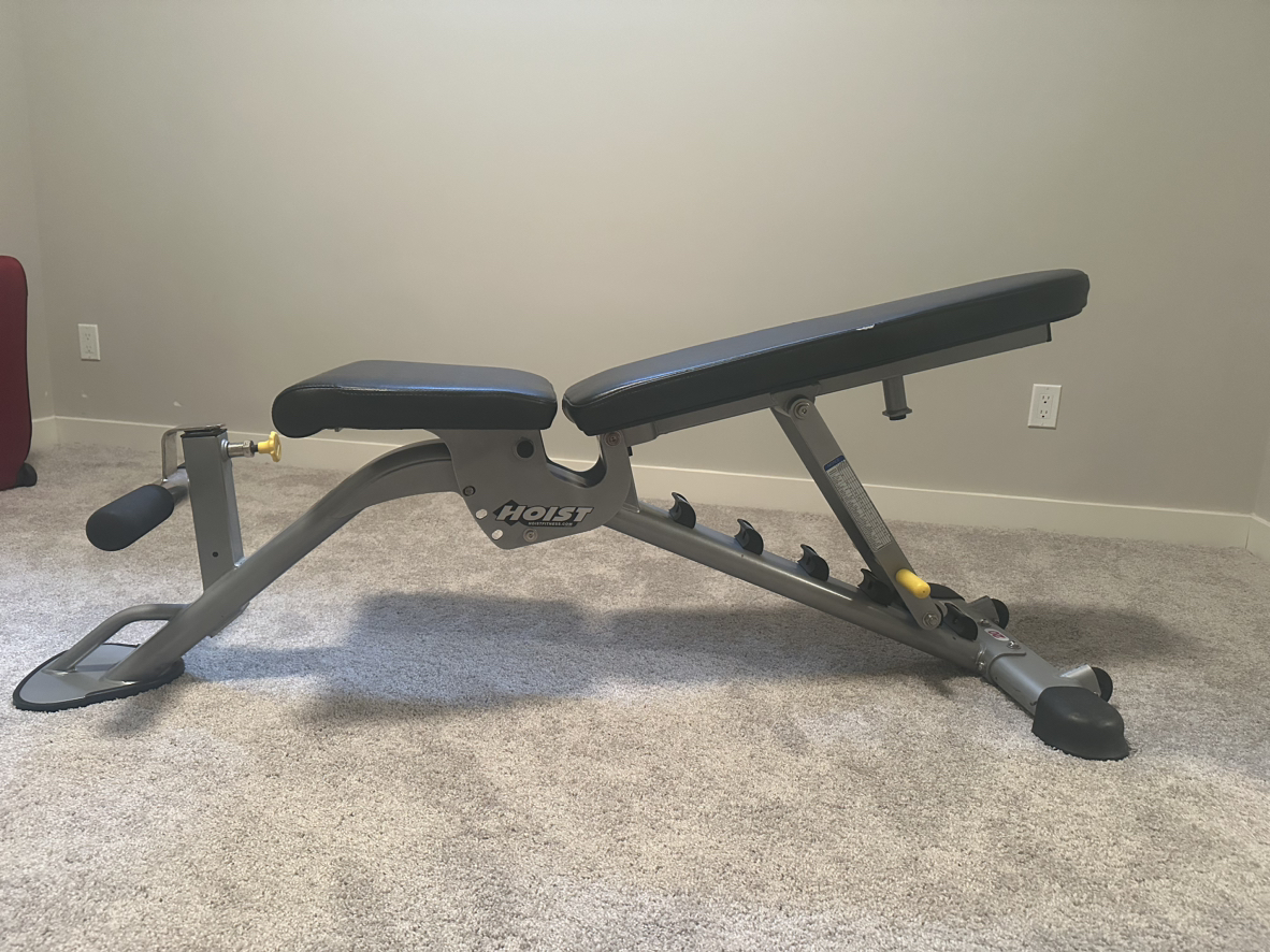 HOIST adjustable work-out bench