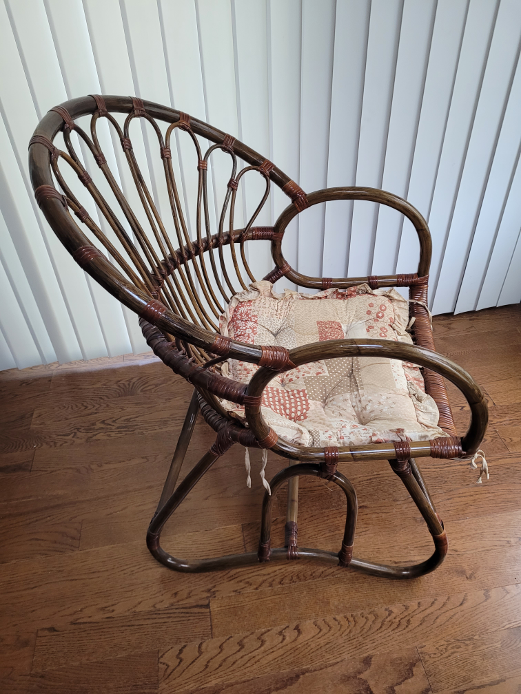 ANY OFFERS??? Rattan/Wicker Full size Chair and Cushion image indicator(4)