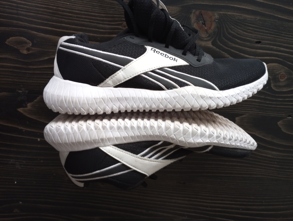 Reebok Running Shoes for women  Size 7 - photo 2
