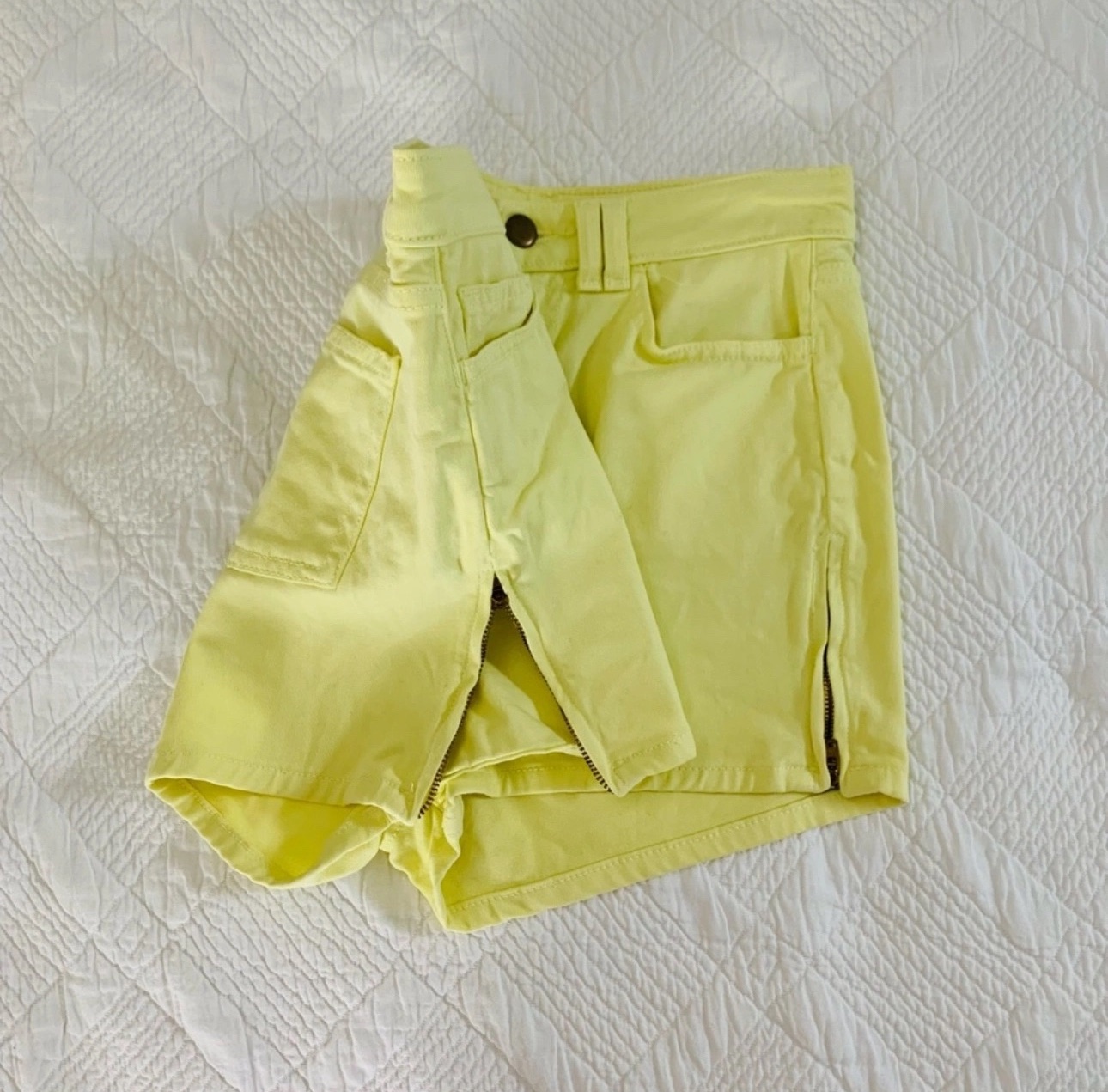 Selling brand new American Apparel shorts in size 26/27 image indicator(4)