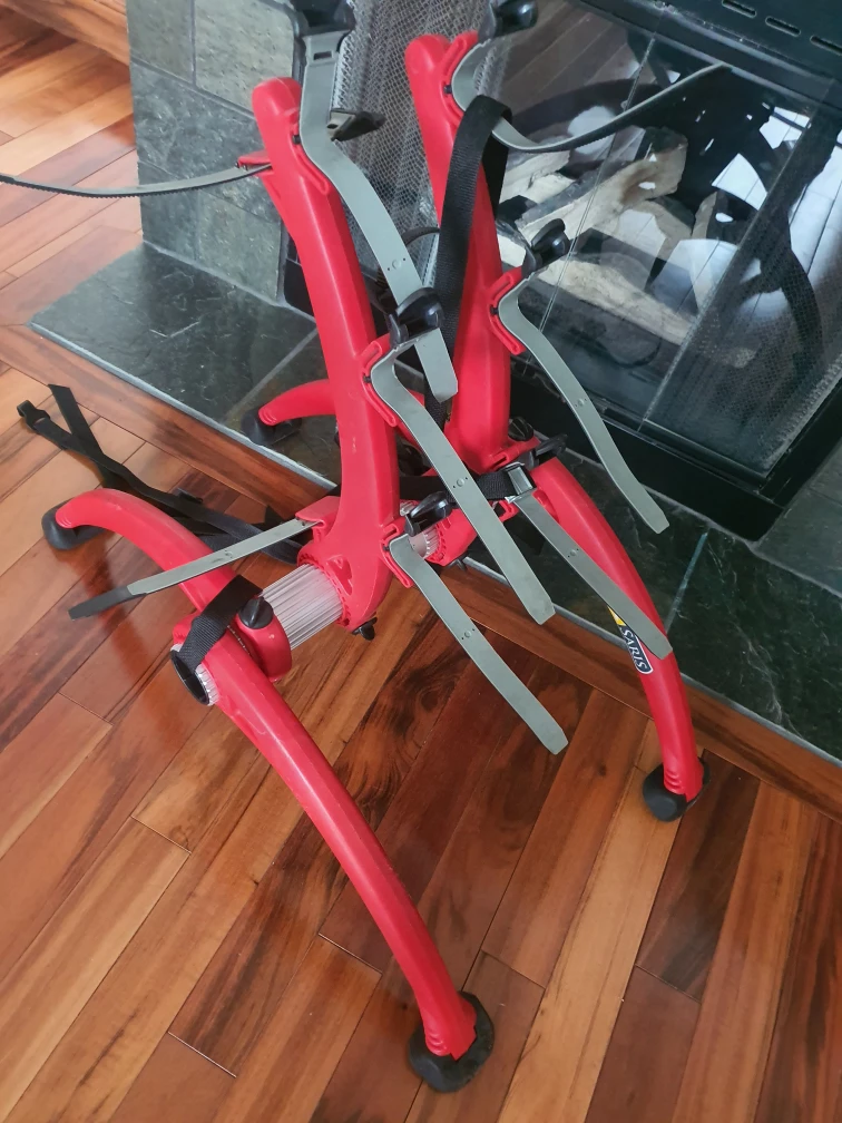 Saris - 3 bike trunk rack (red)